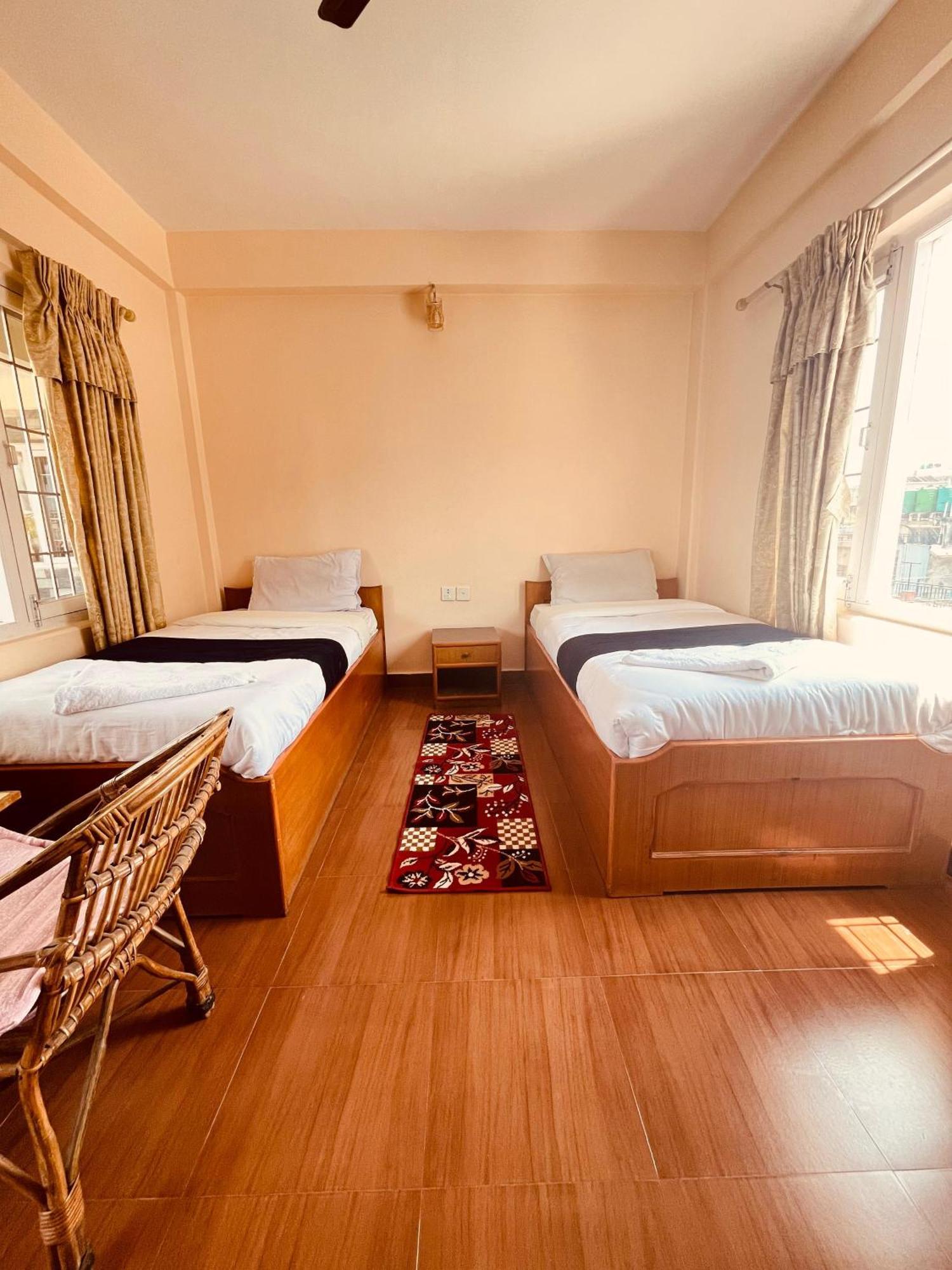 פוקהרה Hotel Global Inn מראה חיצוני תמונה